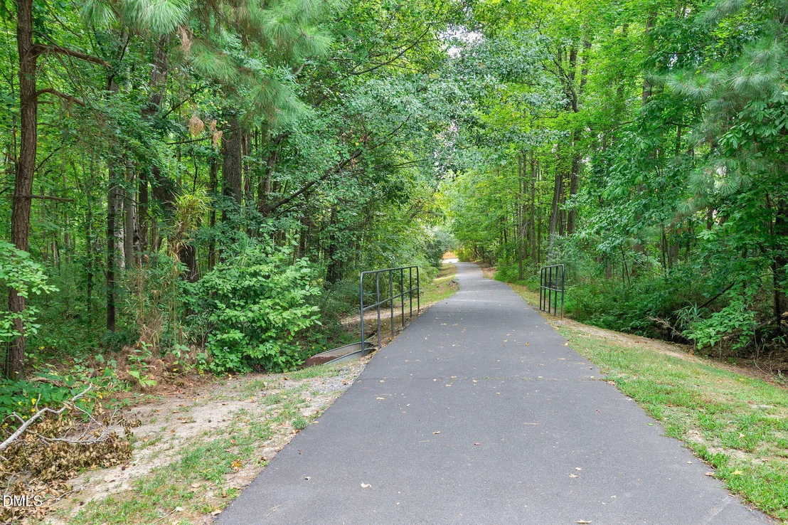 Photo of 1004 Town Side Drive