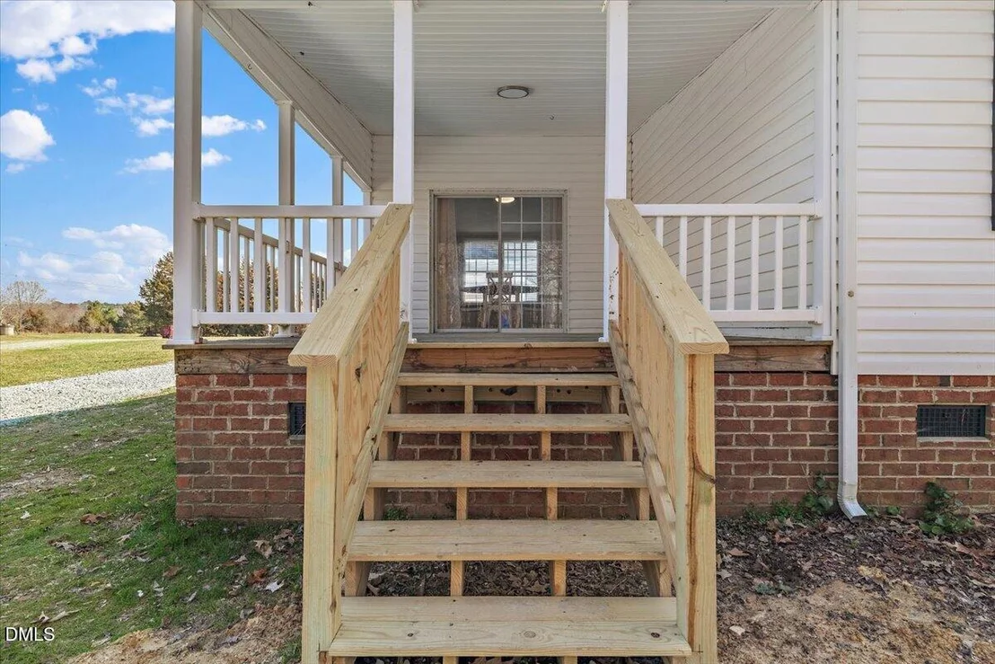 Photo of 333 Hunters Edge Drive