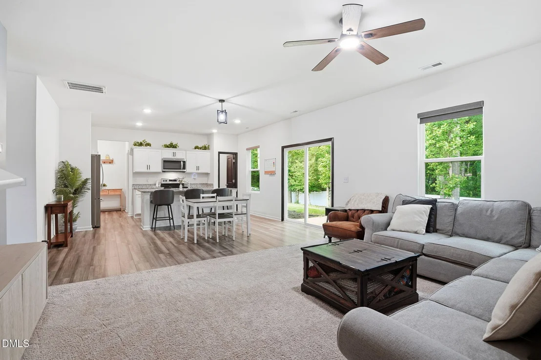 Photo of 823 Piaggio Lane