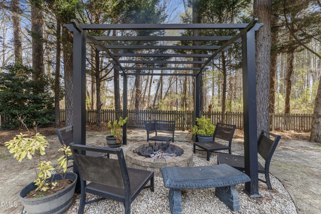 Photo of 3045 Buttonwood Lane