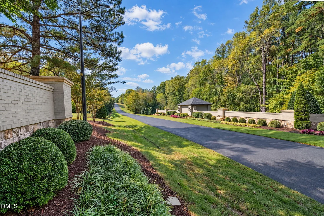 Photo of 196 Mountaintop Circle