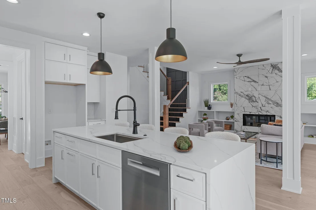 Photo of 1016 Addison Place
