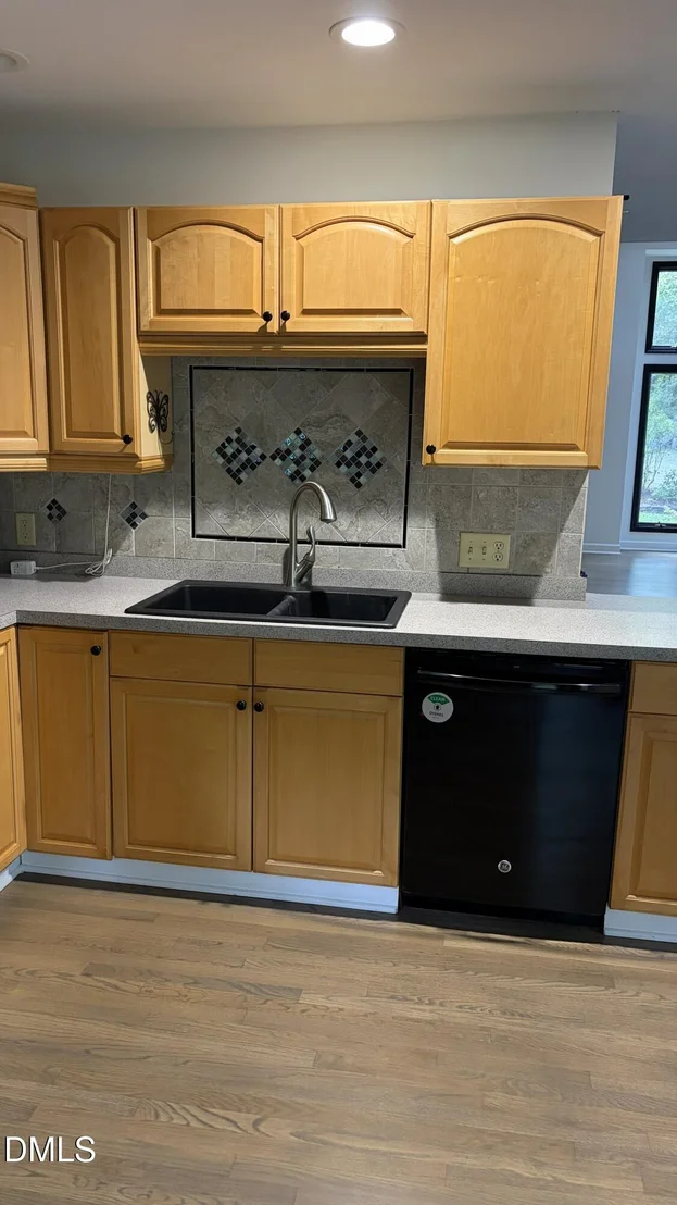 Photo of 1040 Rolling Knoll Road