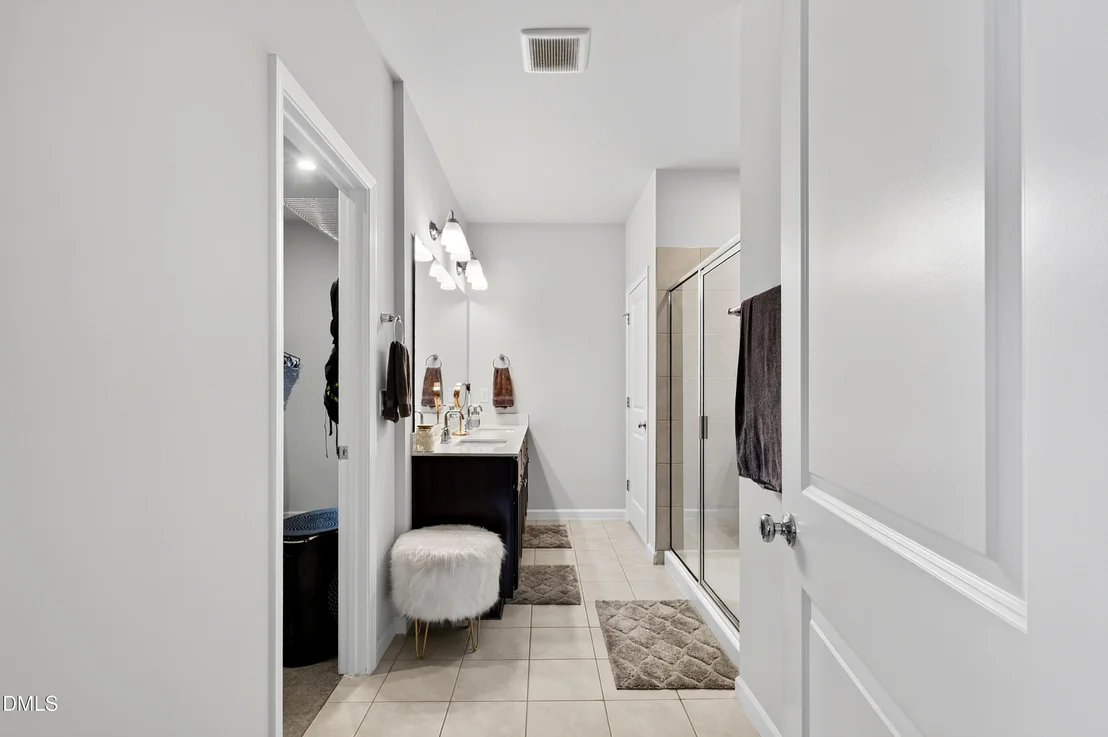 Photo of 245 Madden Rose Lp