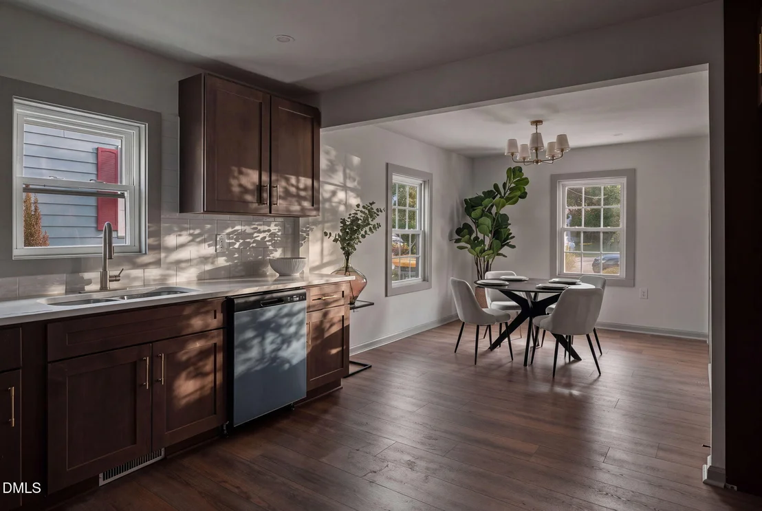 Photo of 2413 Shenandoah Avenue