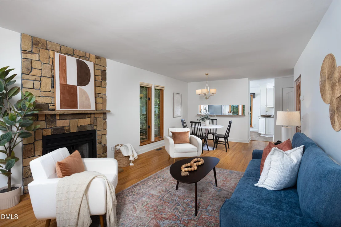Photo of 414 Waterside Drive