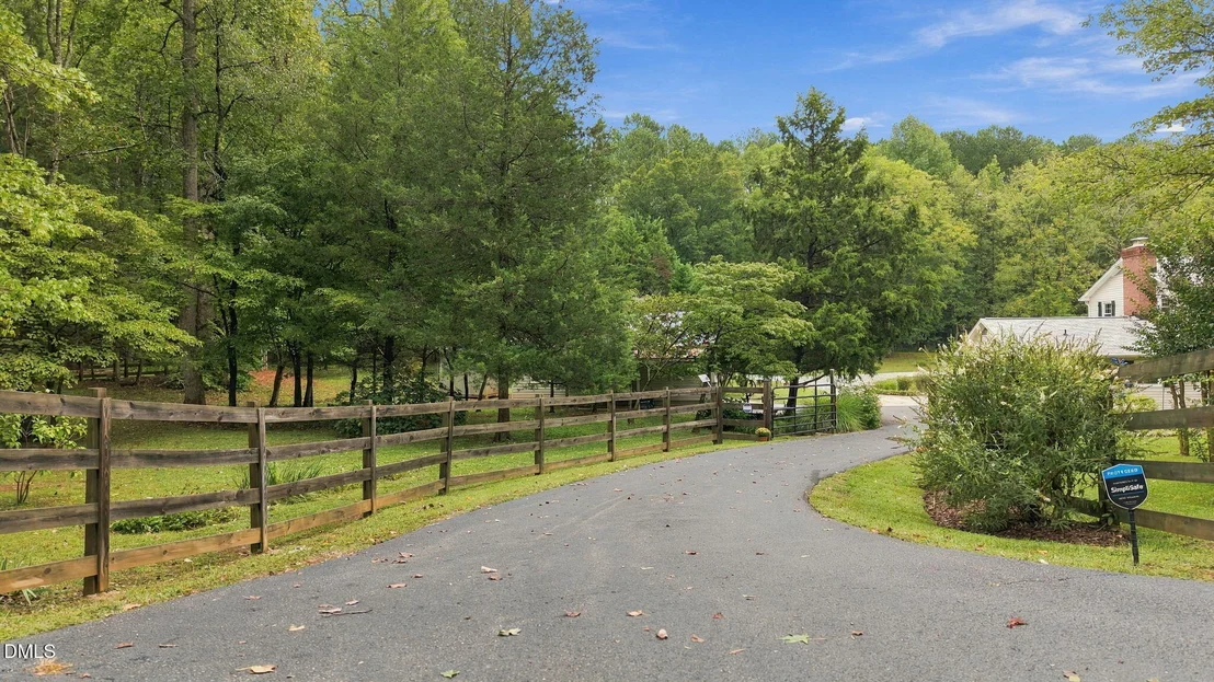 Photo of 5909 Cole Mill Road