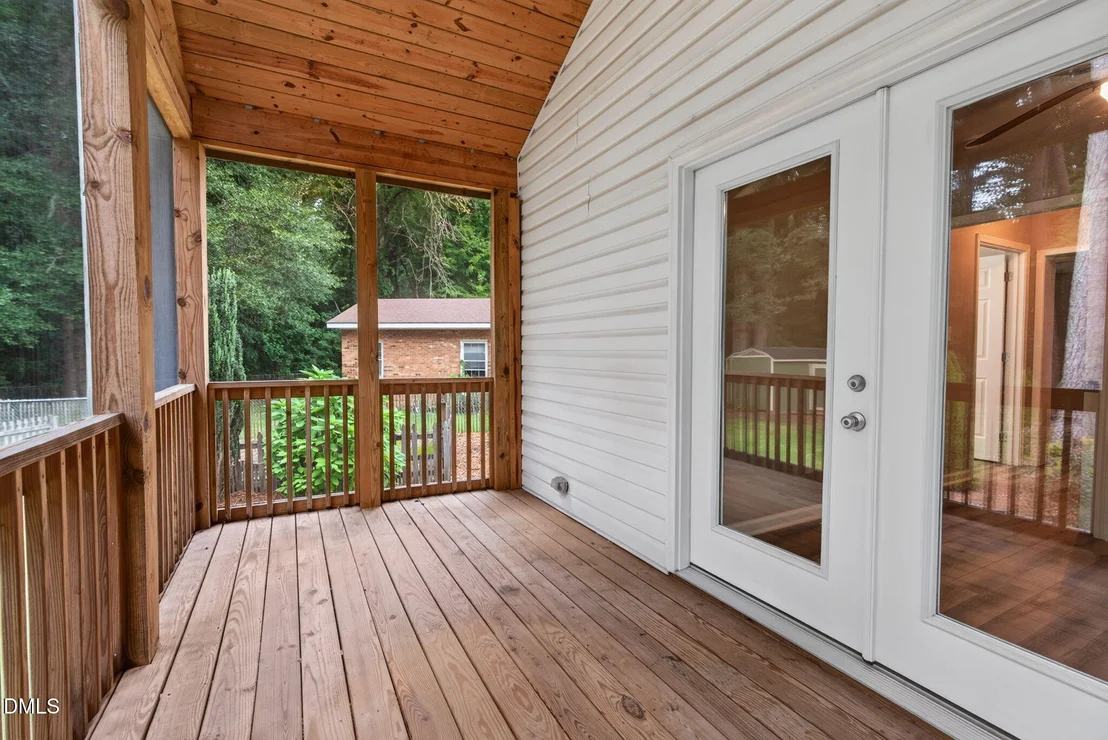 Photo of 63 White Oak Drive