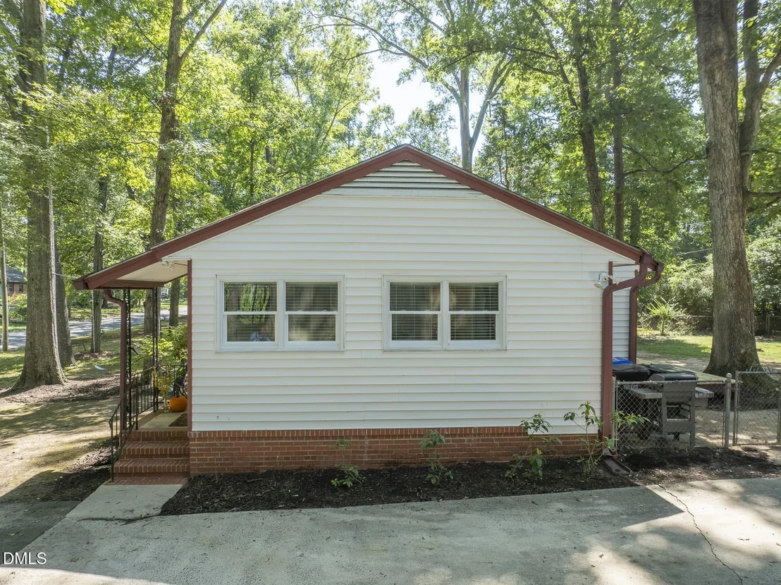 Photo of 303 Hickory Drive
