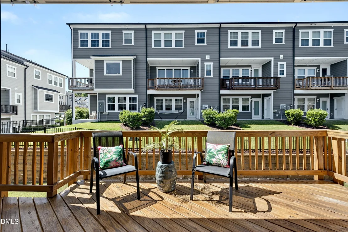 Photo of 1063 Danvers Loop