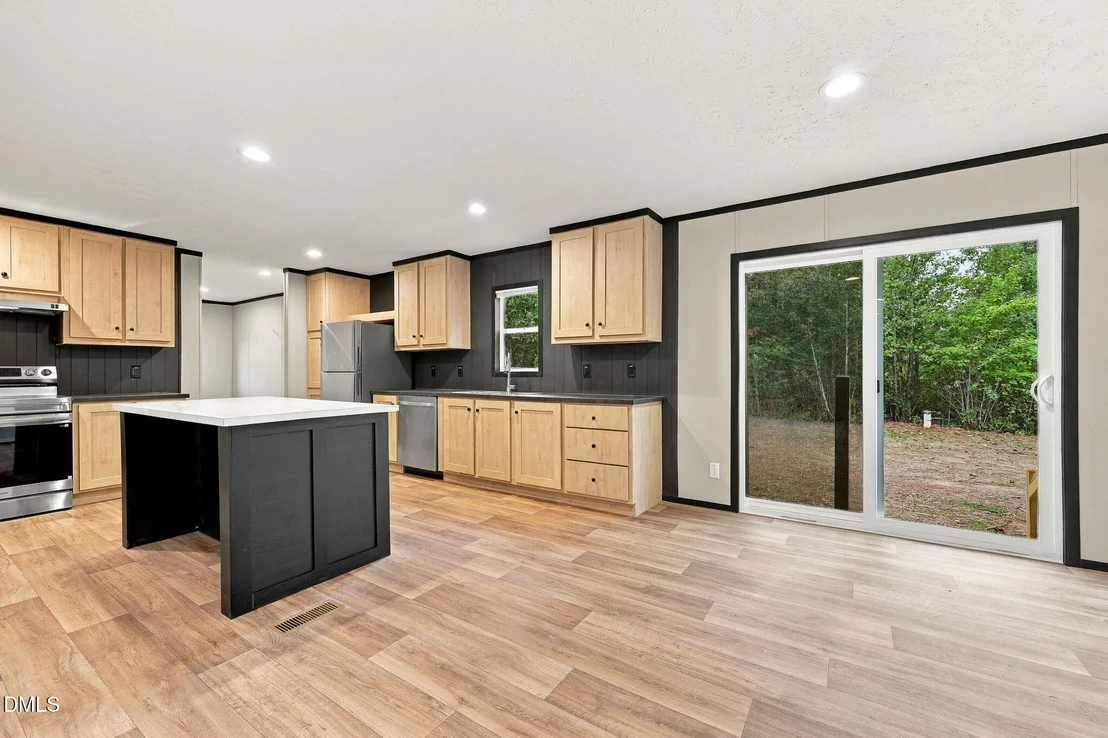 Photo of 8025 Cornwall Road