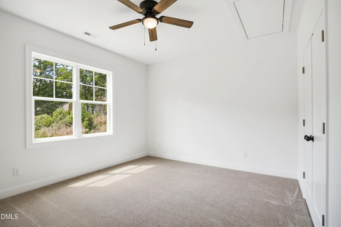 Photo of 432 Cardinal Crest Lane