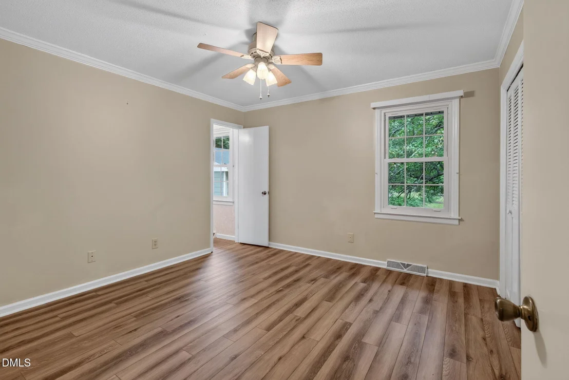 Photo of 63 White Oak Drive