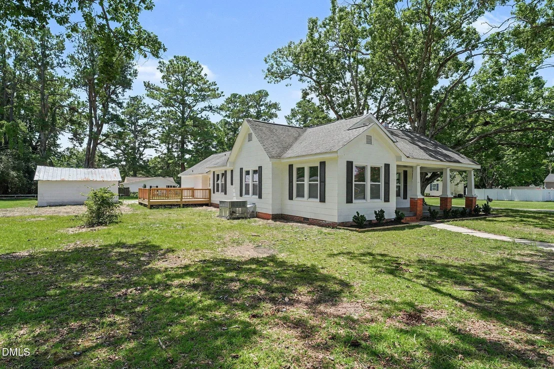 Photo of 207 Old Post Road