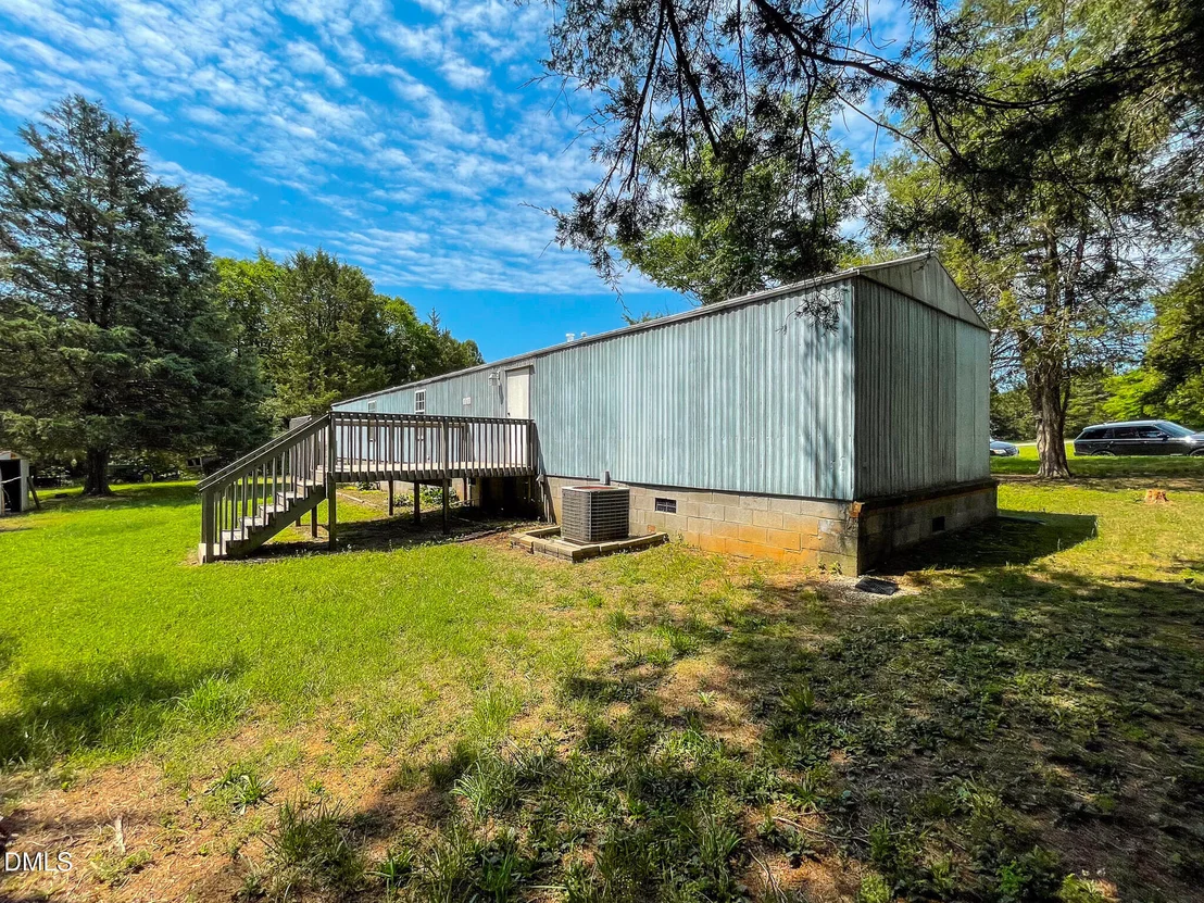 Photo of 32 Everett Avenue