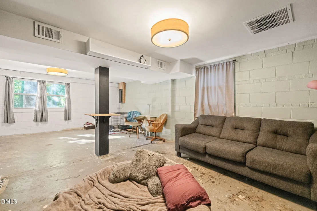Photo of 3827 Corwin Road