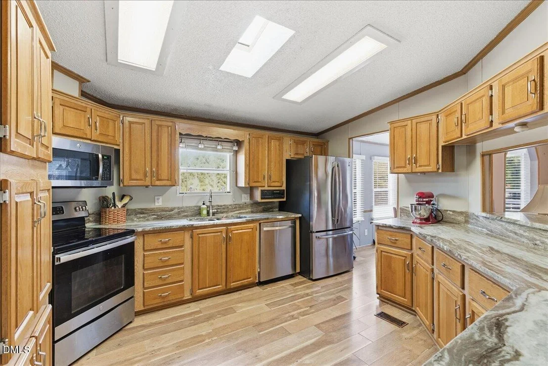 Photo of 1190 Little Mountain Road