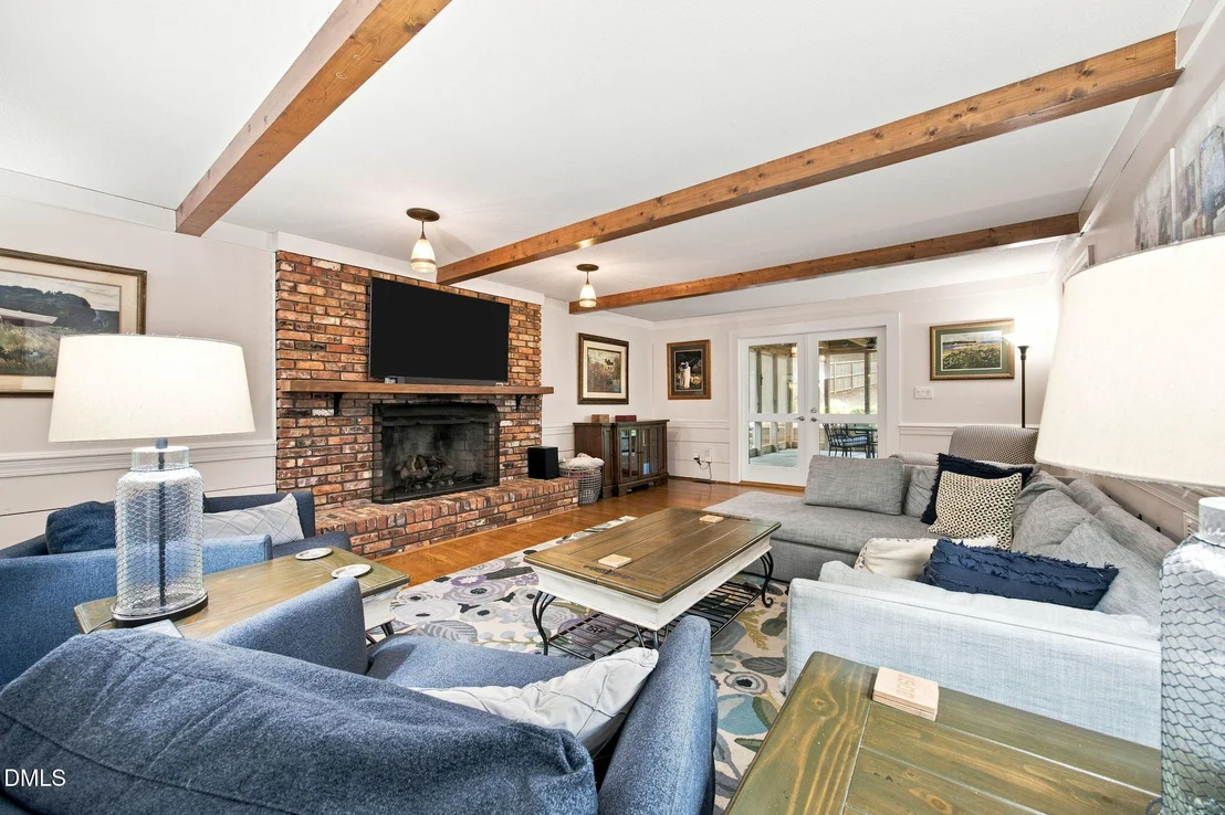 Photo of 4913 Springwood Drive