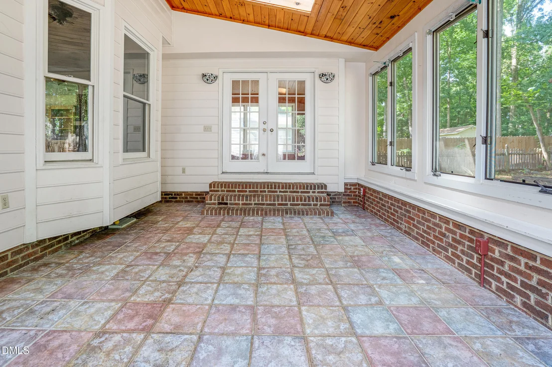 Photo of 13 Warbler Lane