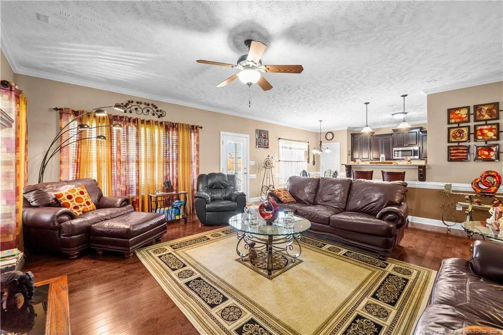 Photo of 605 Oakridge Drive