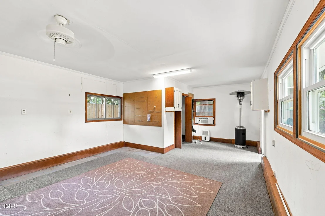 Photo of 3729 Cambridge Road