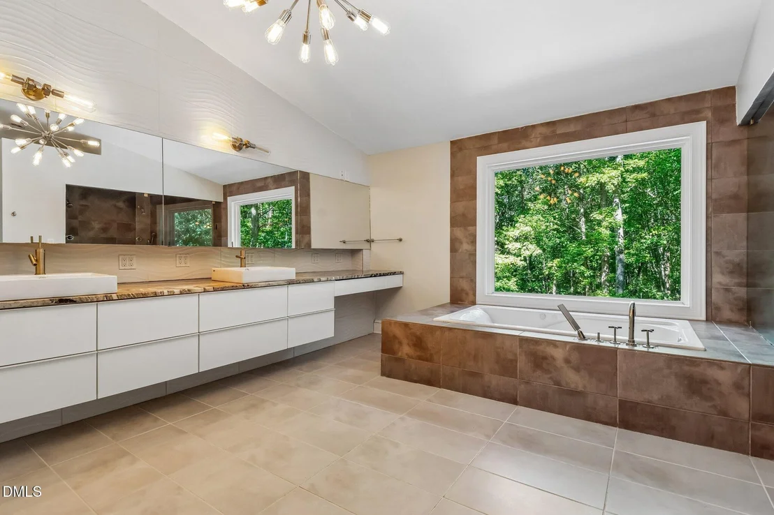 Photo of 228 Jansmith Lane