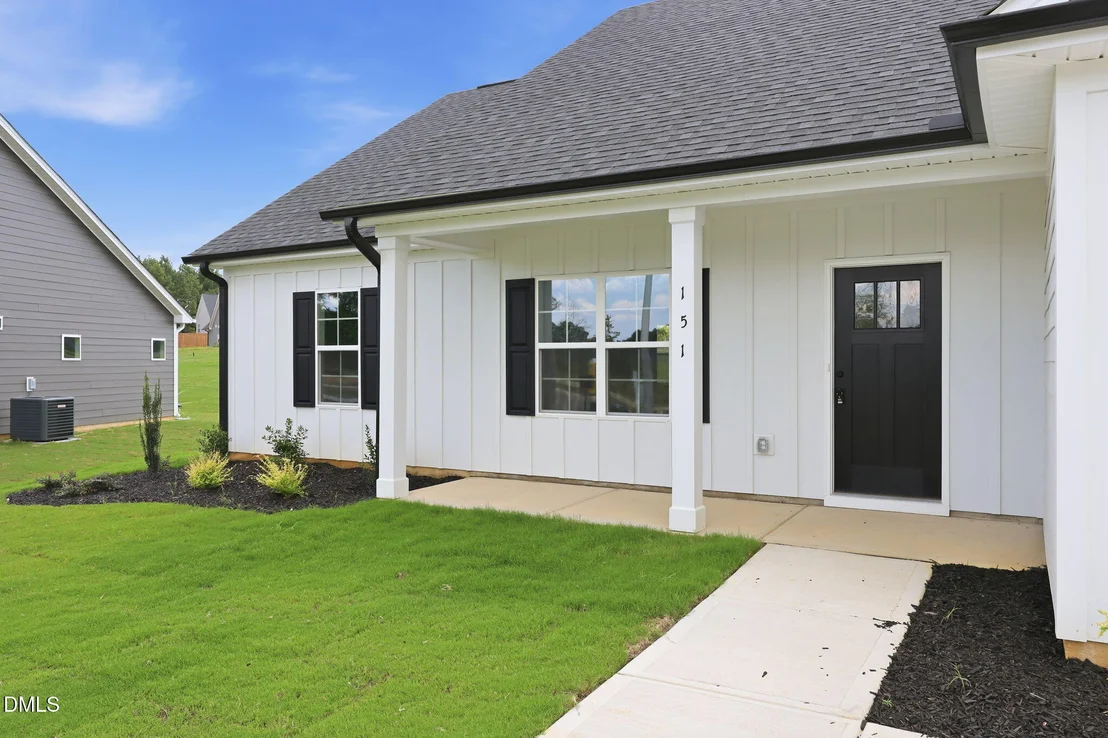 Photo of 151 Grinnell Loop