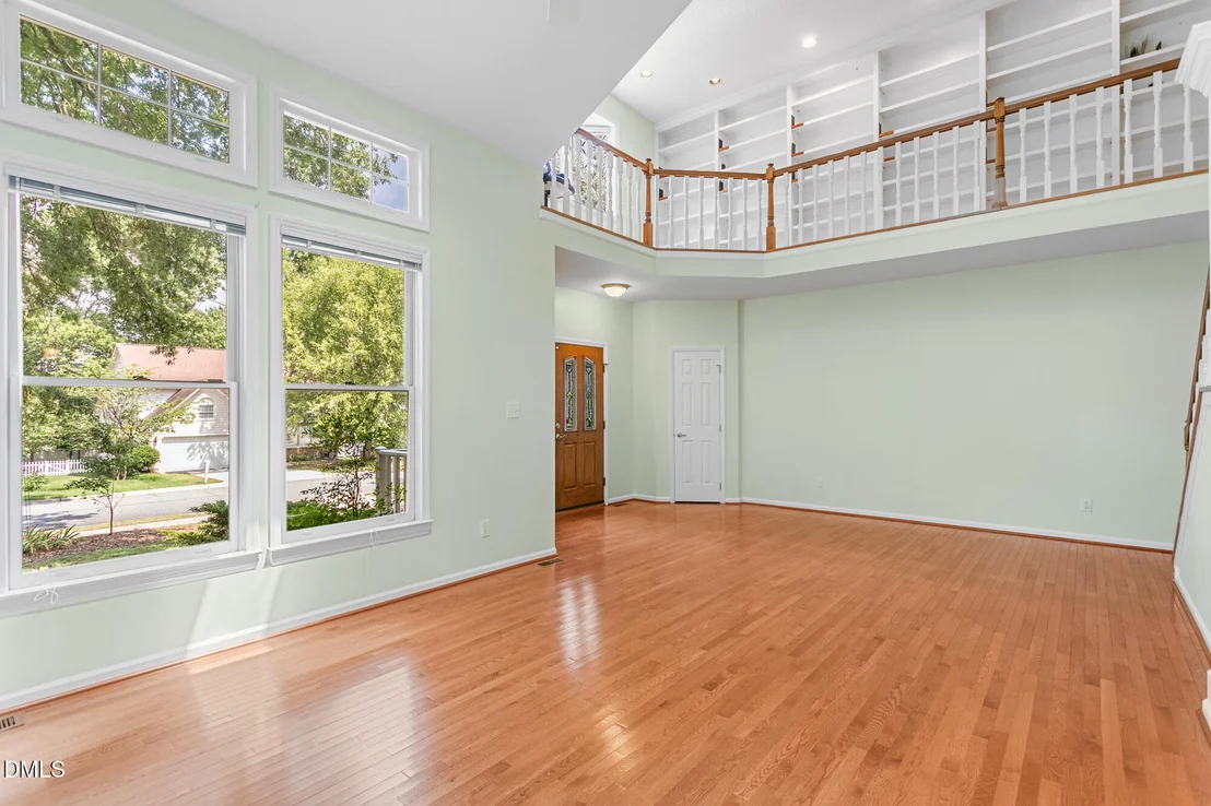 Photo of 207 Windhover Drive