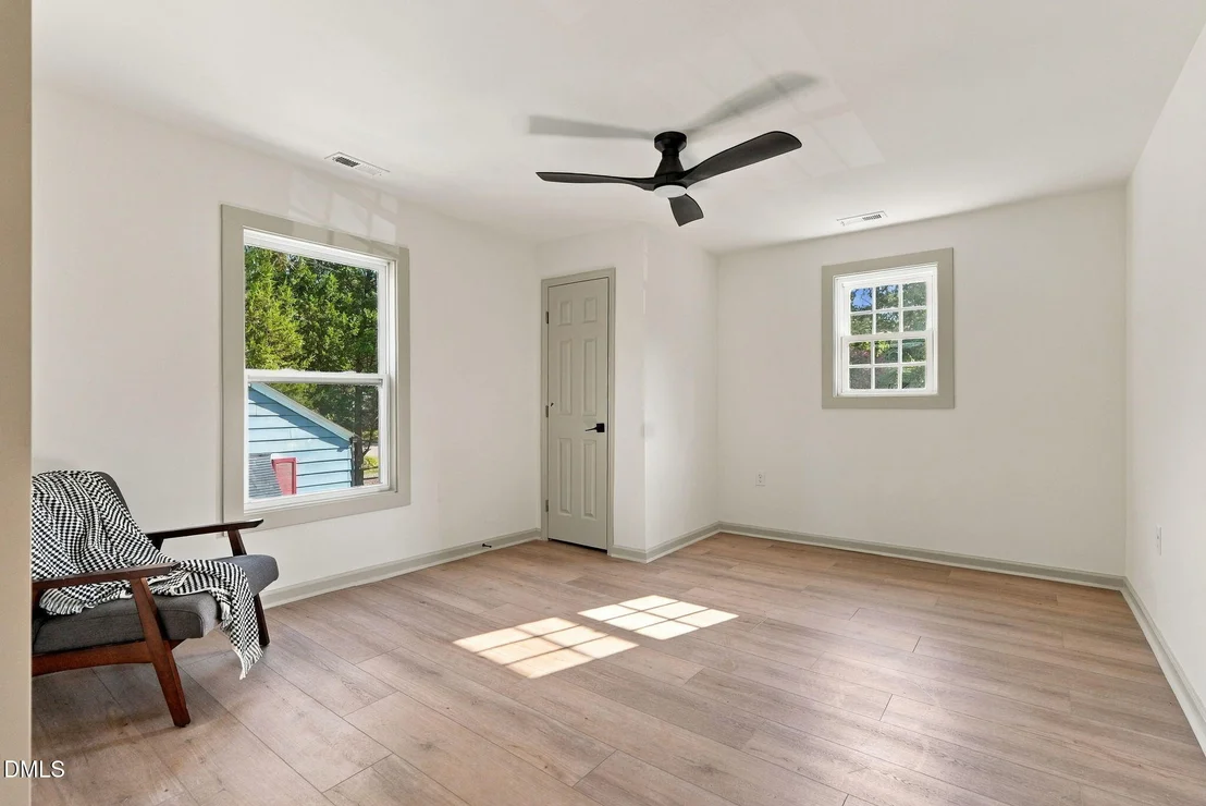 Photo of 2413 Shenandoah Avenue