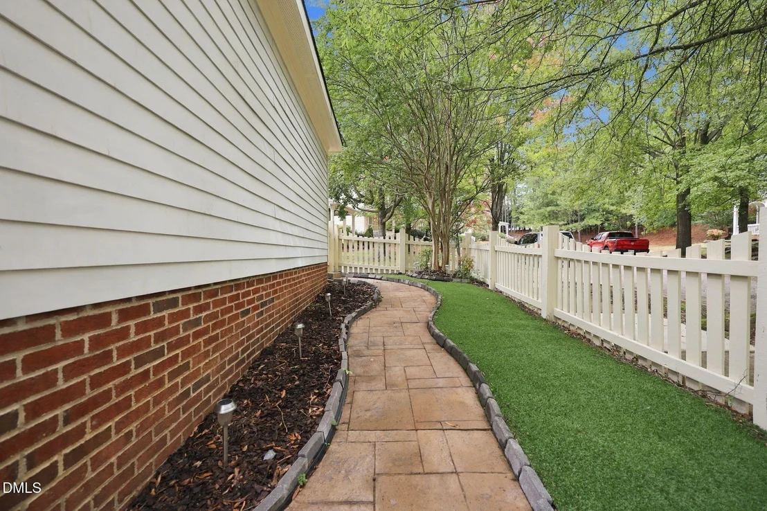 Photo of 10930 Peppermill Drive