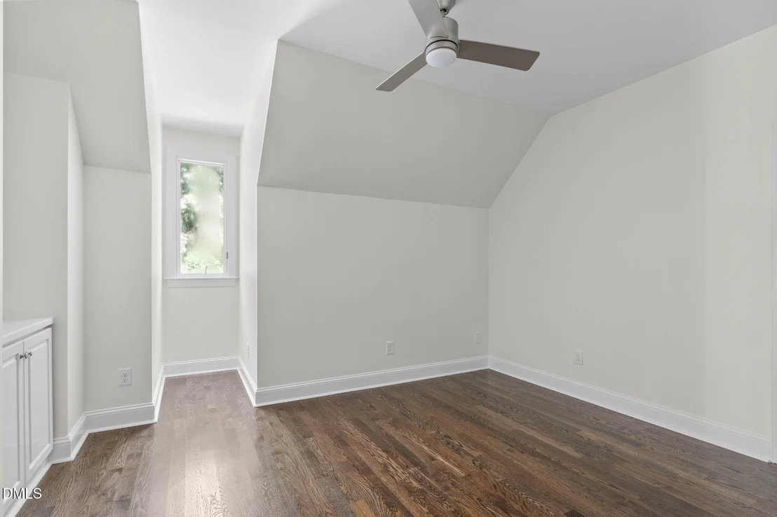 Photo of 206 Johnstone Court