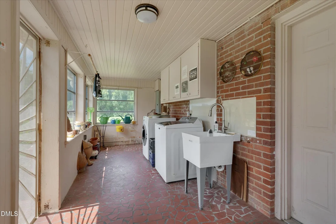 Photo of 3795 Graham Sherron Road