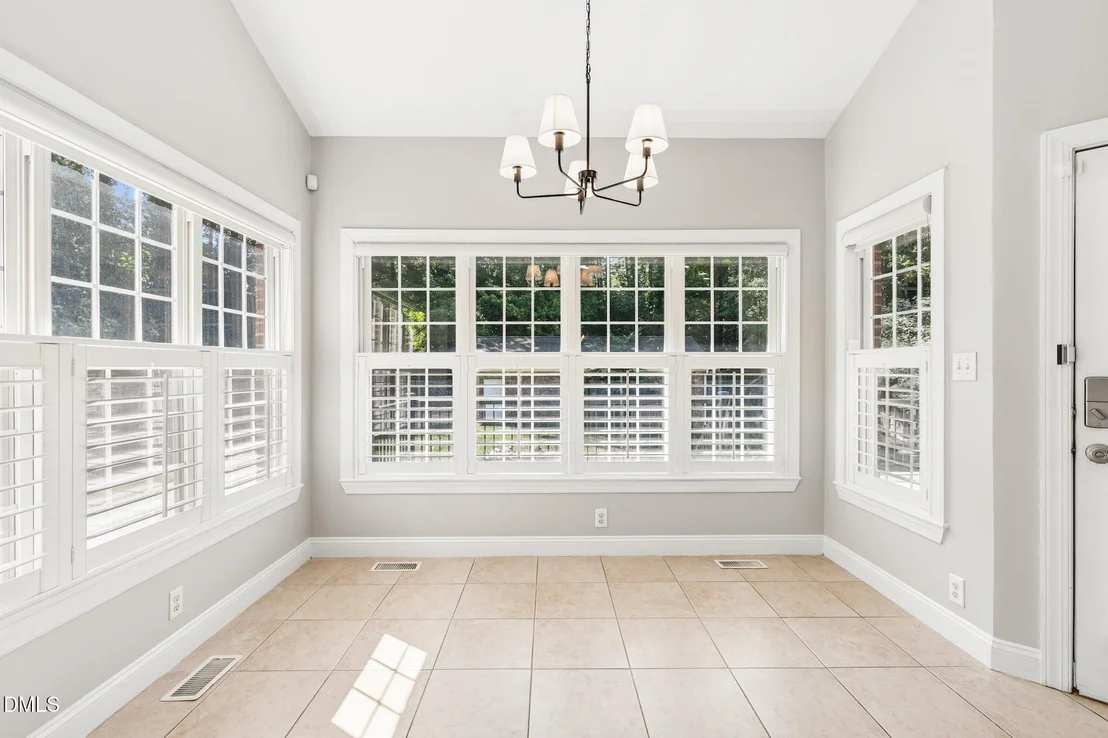 Photo of 2103 W Marilyn Circle