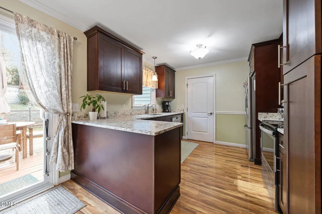 Photo of 212 Esquire Lane