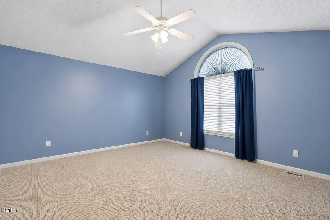 Photo of 130 Walton Circle