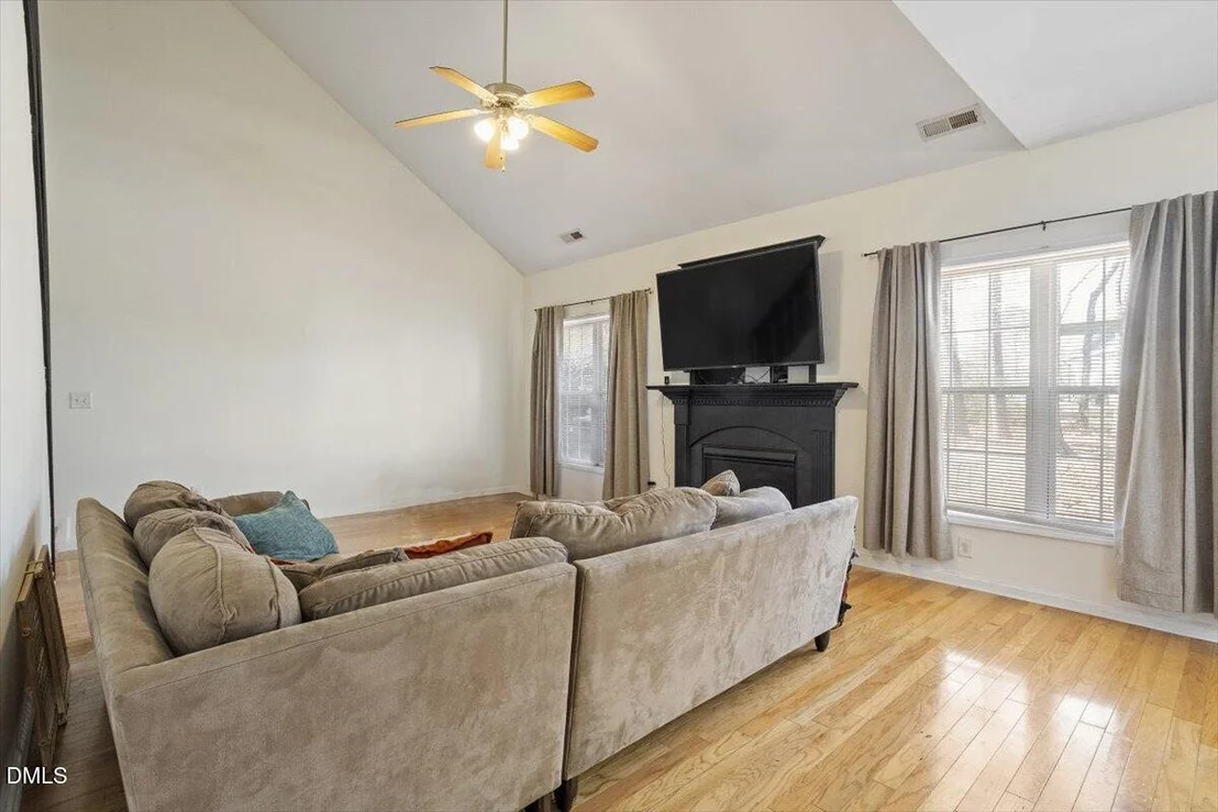 Photo of 8233 Marshall Brae Drive