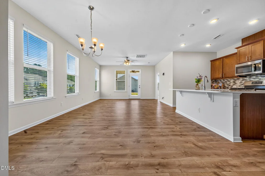 Photo of 609 Crestdale Drive