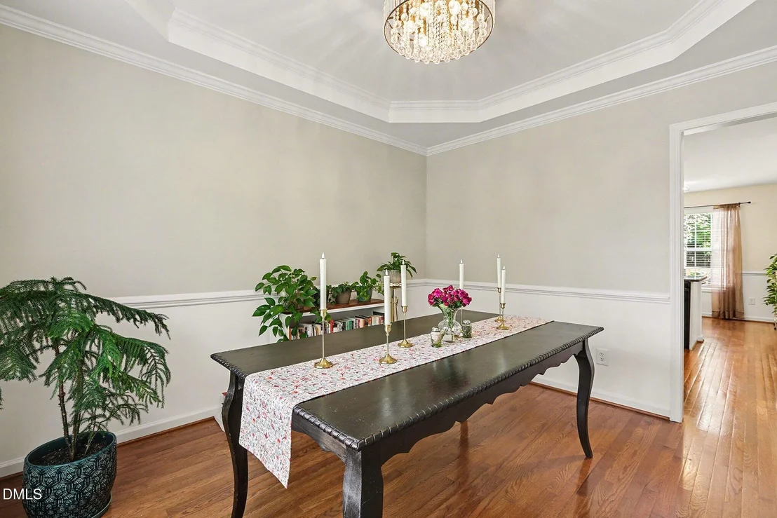 Photo of 101 Maple Street