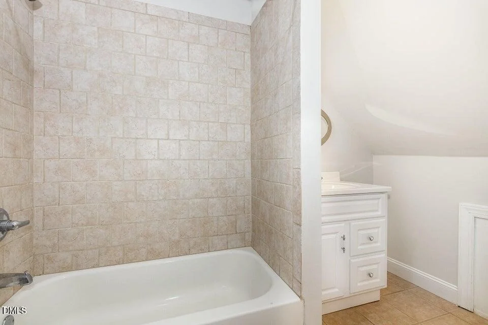 Photo of 1096 Silverleaf Drive