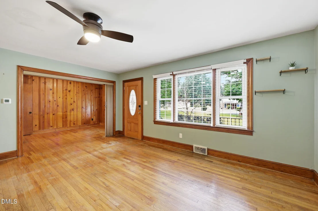 Photo of 213 Pine Tree Road