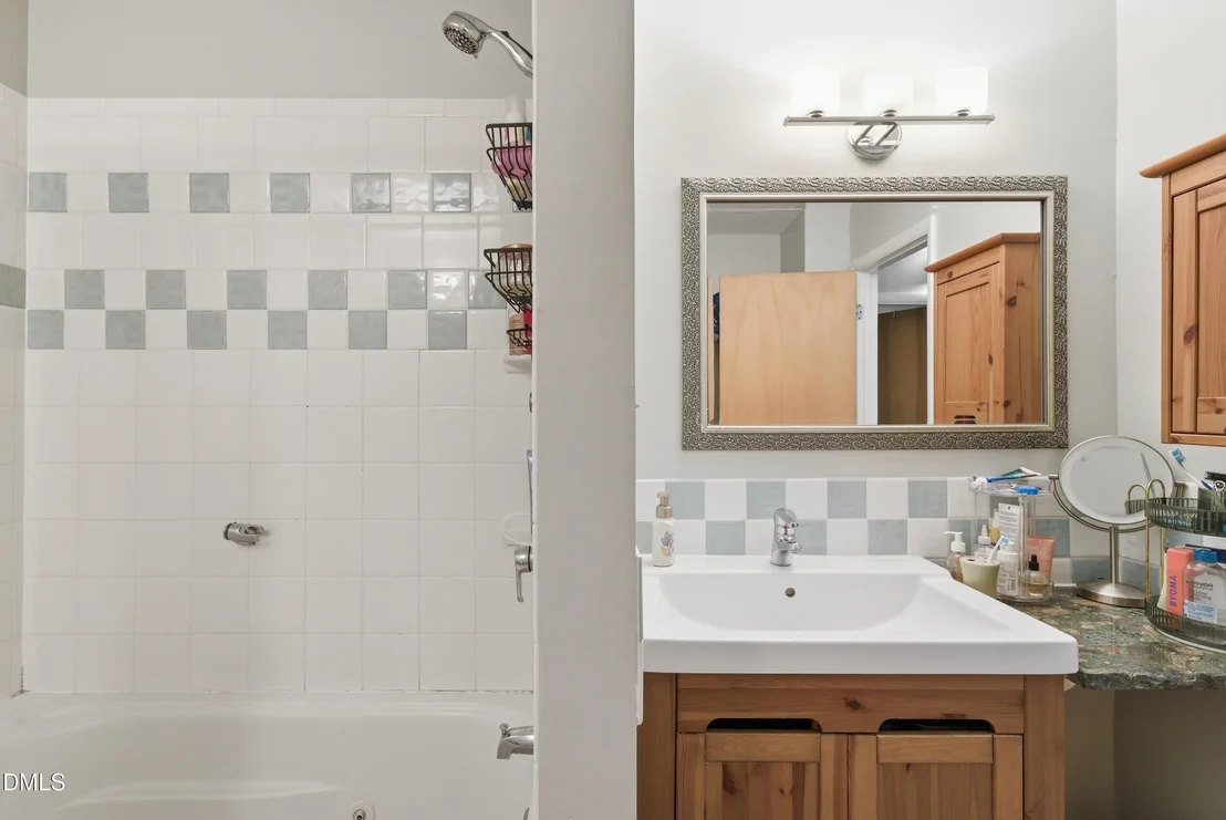 Photo of 16 Davie Circle