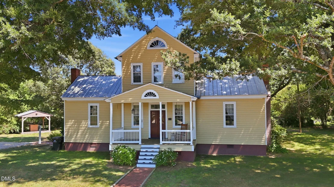 Photo of 462 Darius Pearce Road
