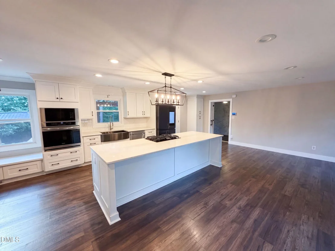 Photo of 2220 Hillock Drive