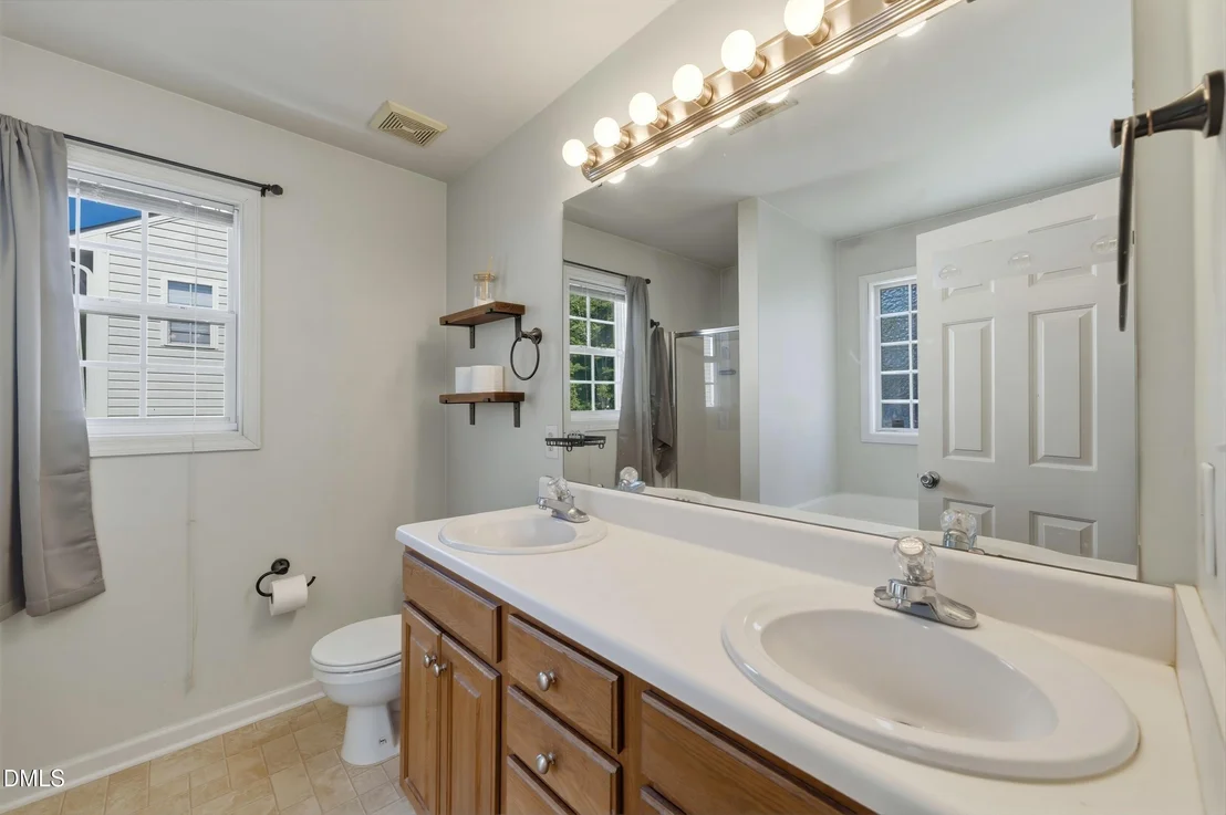 Photo of 417 Star Ruby Drive