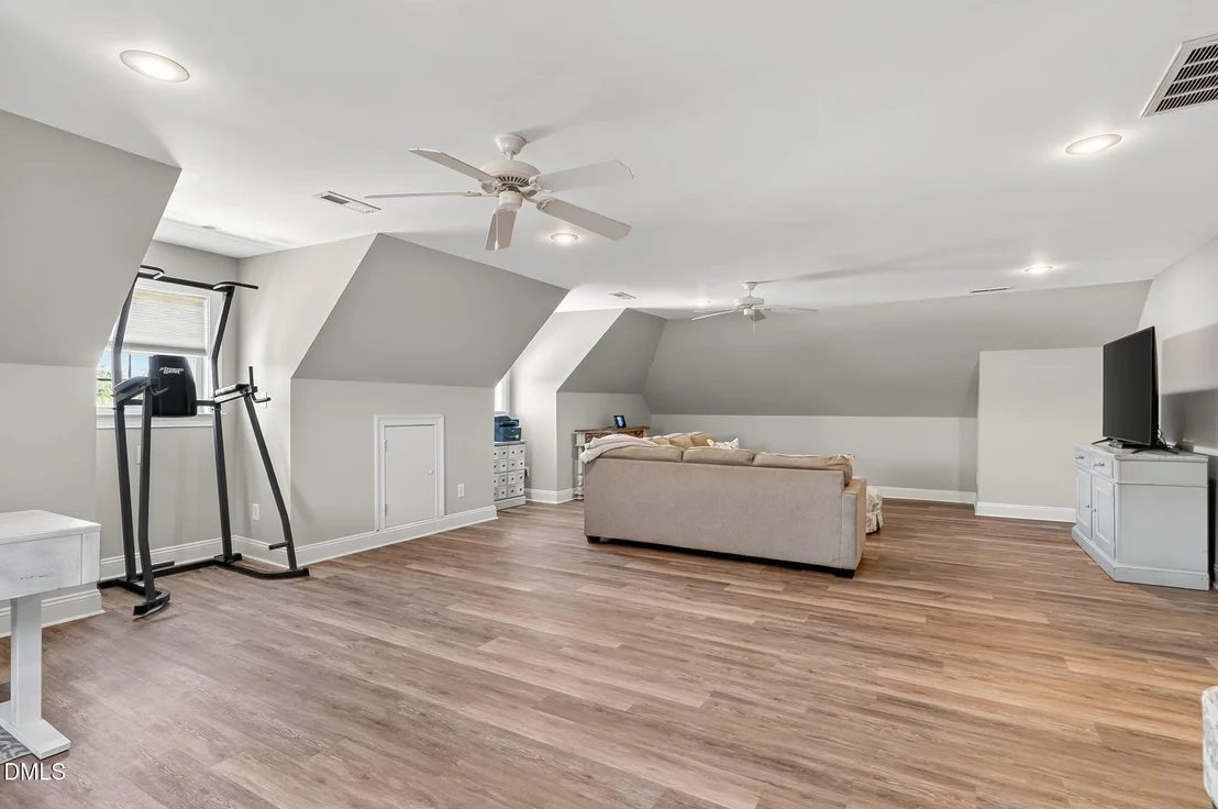 Photo of 296 Shoreline Drive