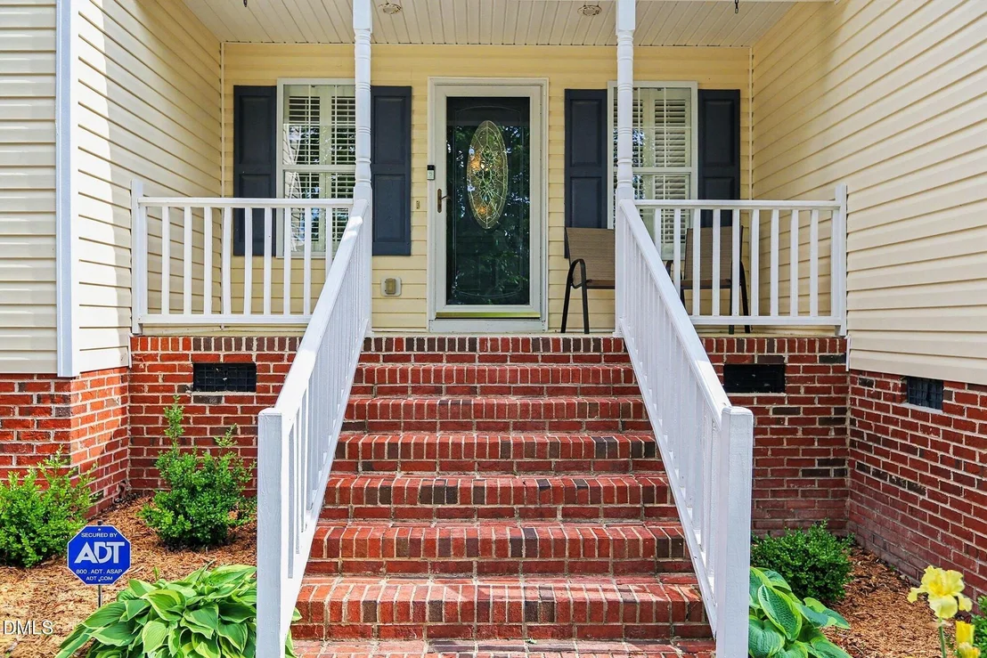 Photo of 101 Maple Street