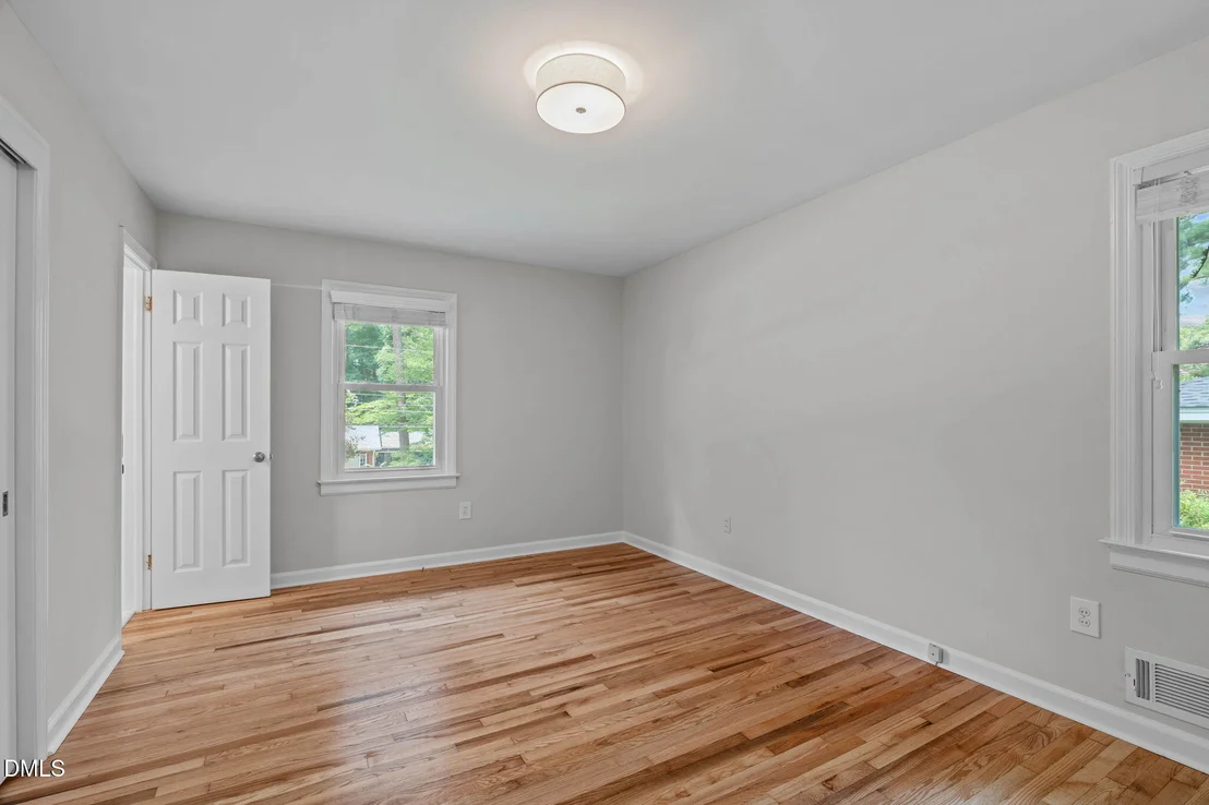 Photo of 1203 Poplar Avenue