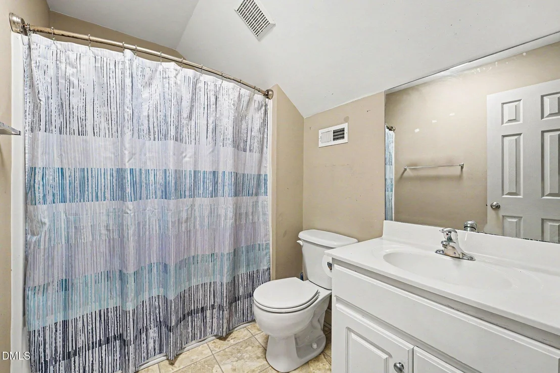 Photo of 492 Tomahawk Drive