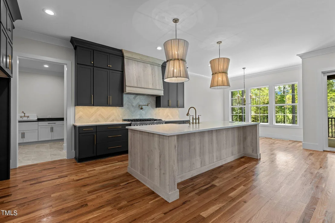 Photo of 1120 Springdale Drive