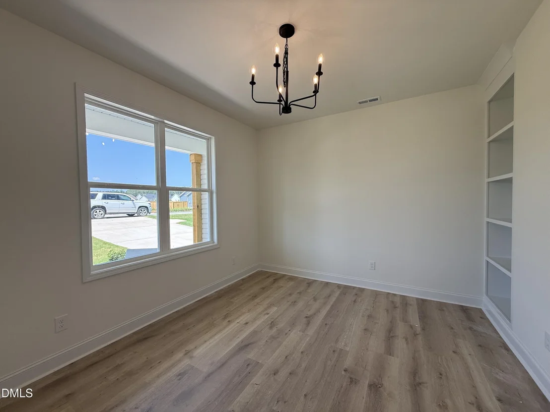 Photo of 137 Cardovia Way